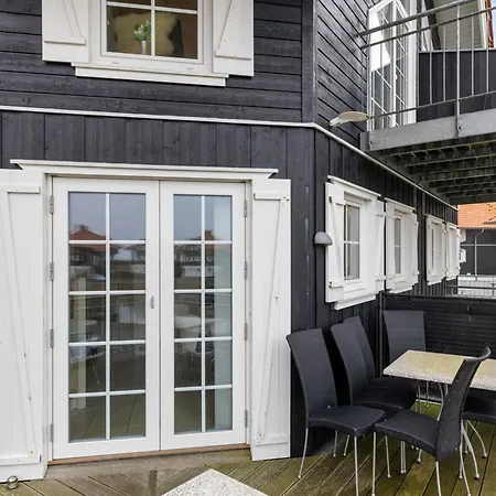 Ismo - 350m From The Sea By Interhome *