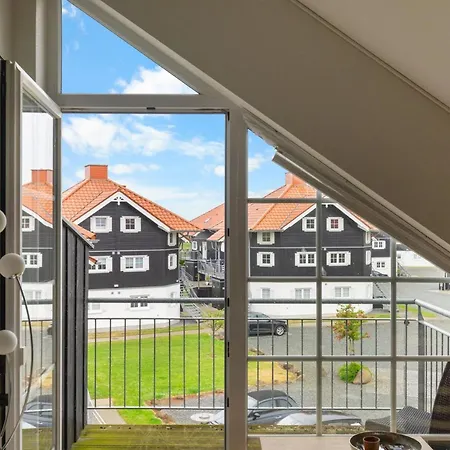 Ismo - 350m From The Sea By Interhome *